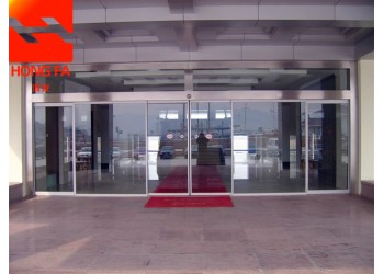 2.聊城七天酒店的自動(dòng)感應(yīng)門(mén)壞了能開(kāi)嗎