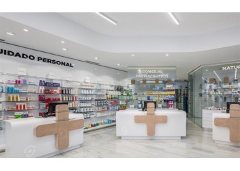 合肥藥店裝修技巧，合理規劃設計讓藥店更大氣規范，營造品牌形象